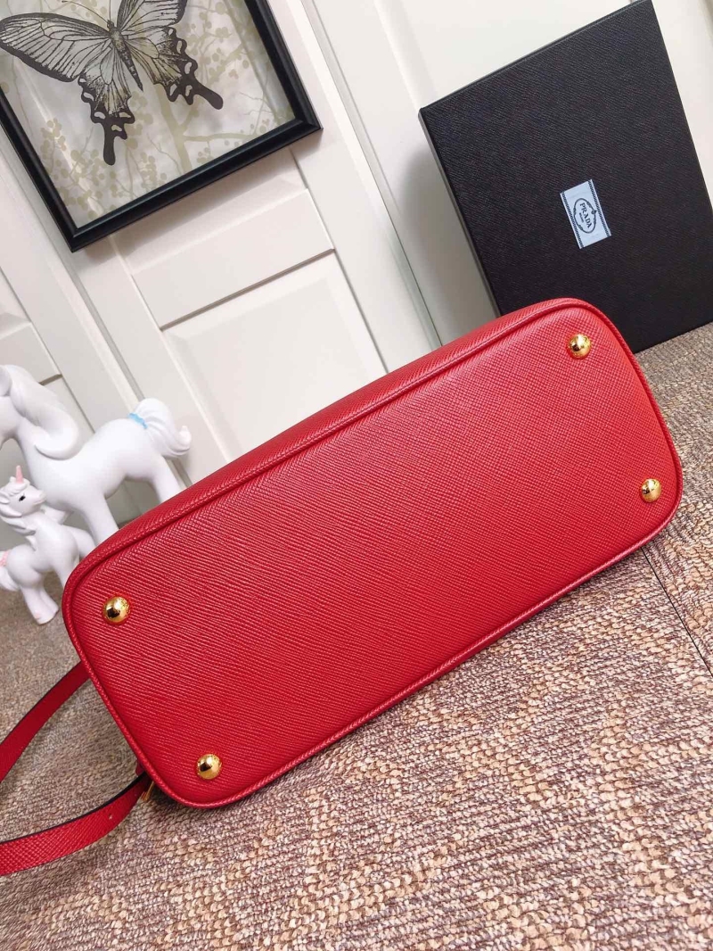 Pra*a top handle bags